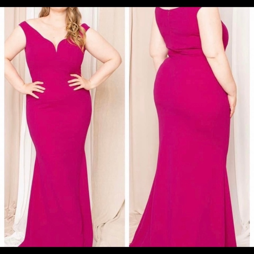 Symphony Magenta Sleeveless Mermaid Style Dress